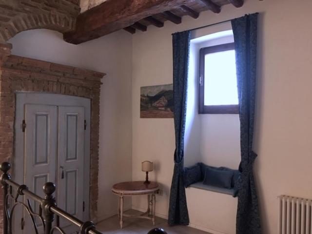 L'Arco Romano Leilighet Foligno Eksteriør bilde